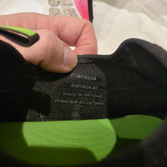 OOFOS Black and Pink Athletic Shoes - Picture 4 of 7